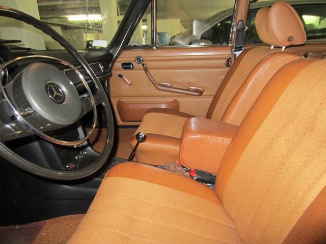 B03_Alex230-8_MAL_cognac_kurz