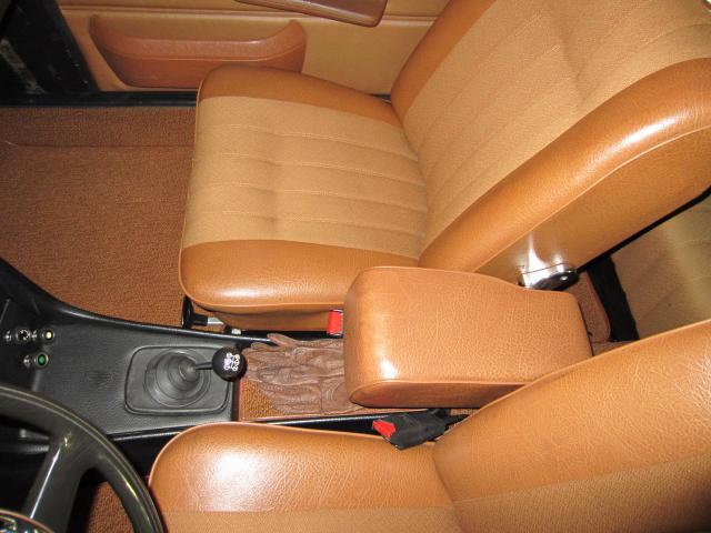 B04_Alex230-8_MAL_cognac_kurz