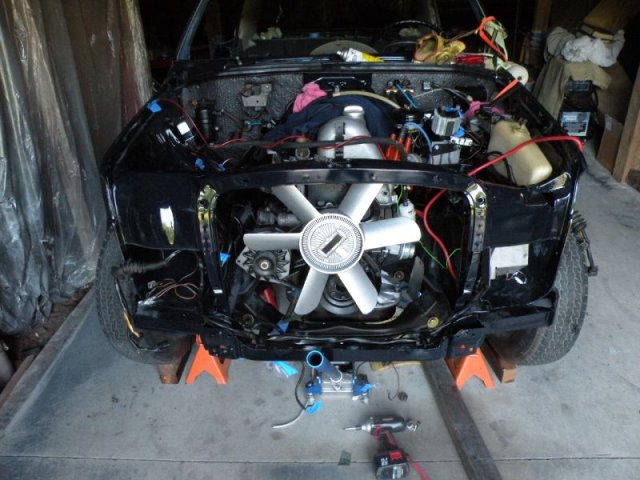 Ein glueckliches Paar nach der 'zweiten' Hochzeit