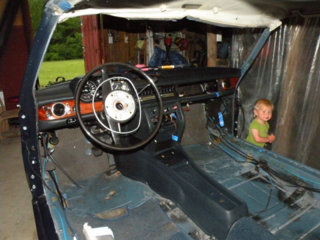 Inneneinbau und Junior