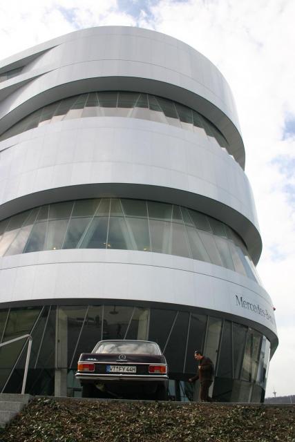 Mercedes-Museum-2