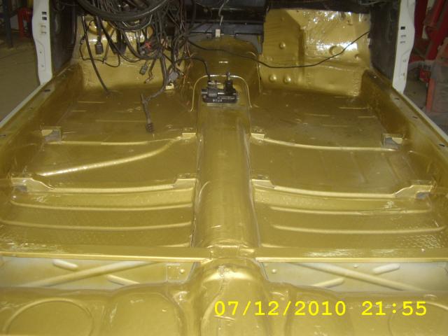 Mercedes Ikonen Gold 004